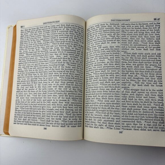 The Holy Scriptures White Leatherette Gold Edges Box Masoretic Text Jewish Pub - Picture 13 of 13